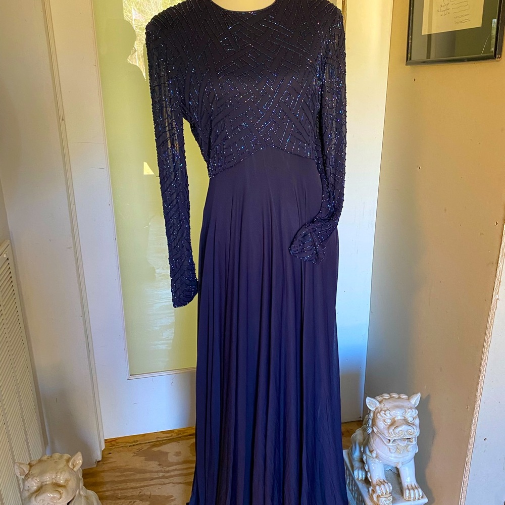 Elegant Vintage Victoria Royal sequin evening dress